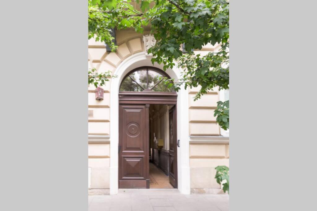 The Quiet Blue Home In The City Center! Cracóvia Exterior foto
